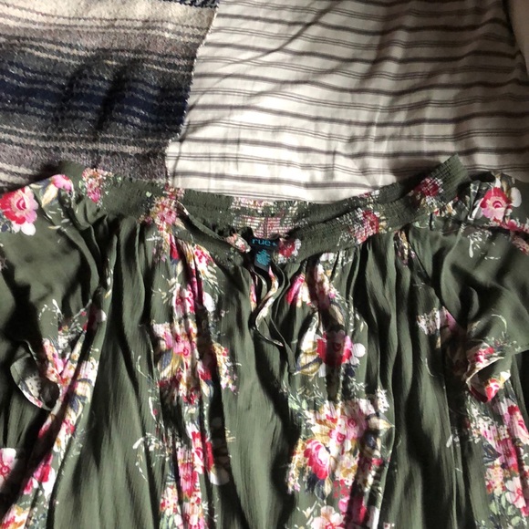 Green Floral Maxi Dress - Picture 2 of 3